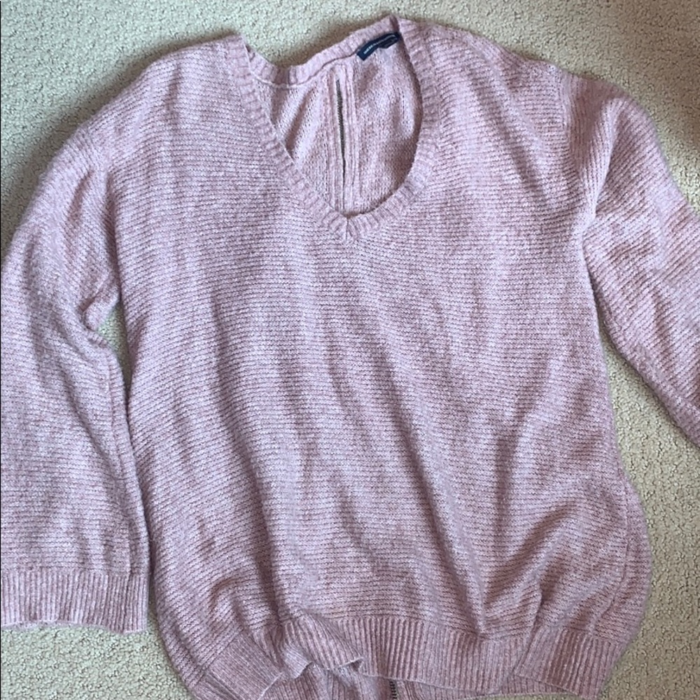 American Eagles pink thin sweater